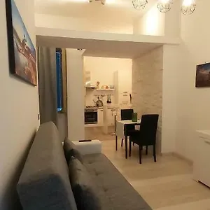 Appartamento 332, Cagliari